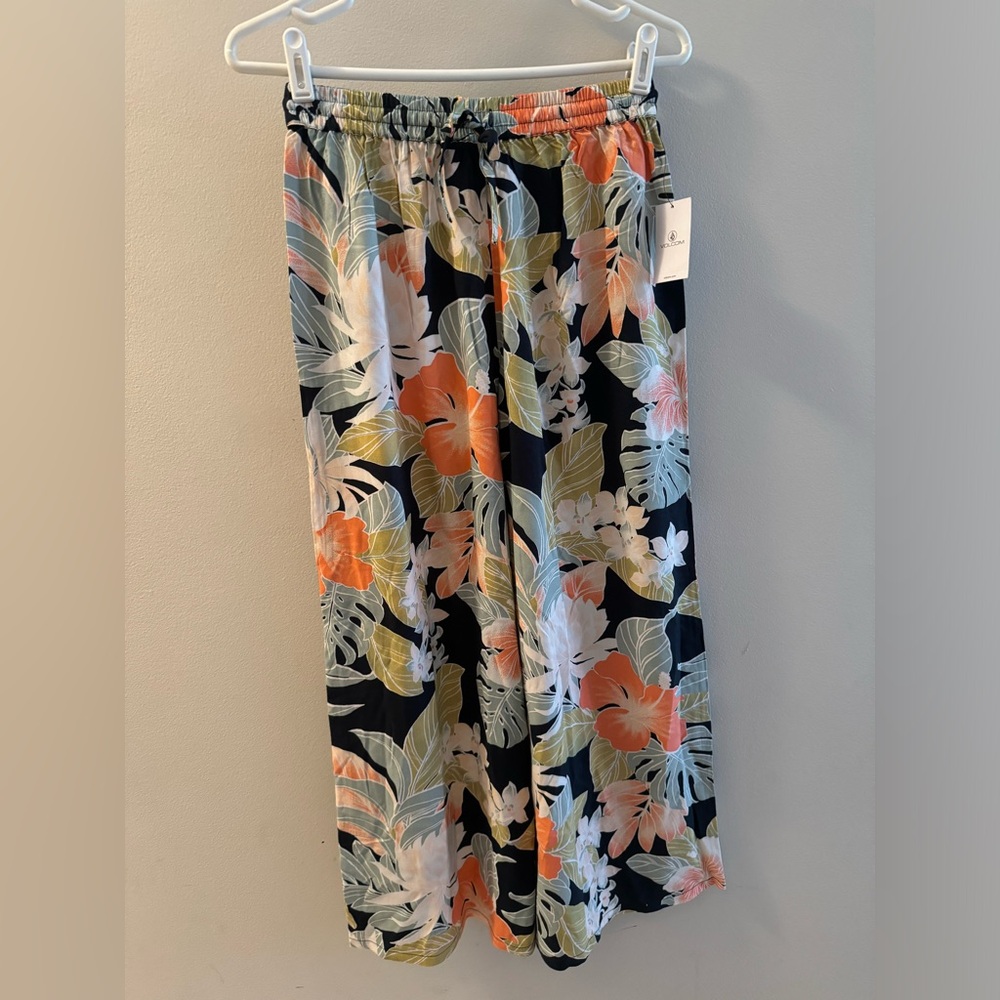 NWT Volcom High Tide Beach Pant